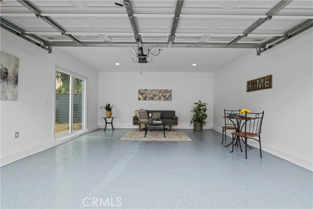 3 Bed Home for Sale in Lake Balboa, California