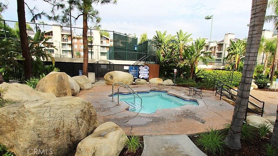 Photo for 21500 BURBANK Boulevard, 305, Woodland Hills, CA 91367 - Listing #SR-19282412 21500 BURBANK Boulevard, 305, Woodland Hills, CA 91367