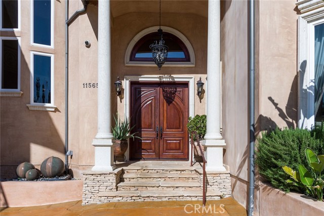 5 Bed Home for Sale in Granada Hills, California