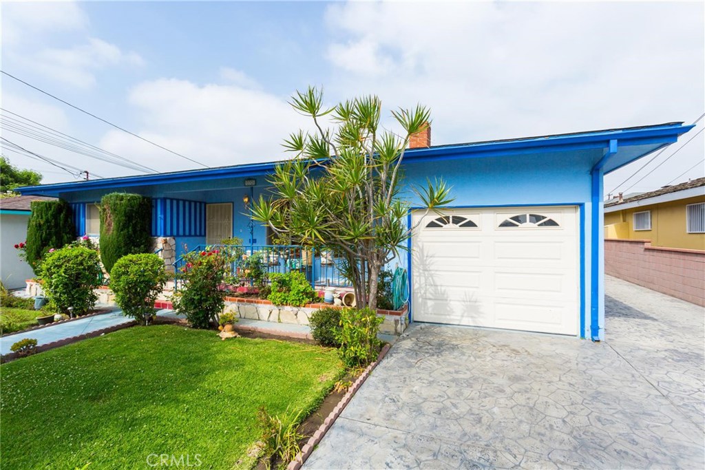 Photo of 12321 RAMONA AVENUE, Hawthorne, CA 90250