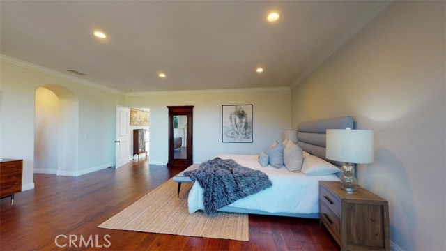 6 Bed Home for Sale in Calabasas, California