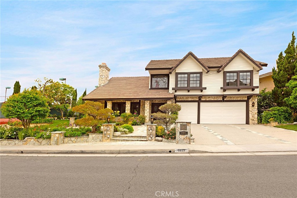Photo for 6023 WOODLAND VIEW Drive, Woodland Hills, CA 91367 - Listing #SR-19096847 6023 WOODLAND VIEW Drive, Woodland Hills, CA 91367
