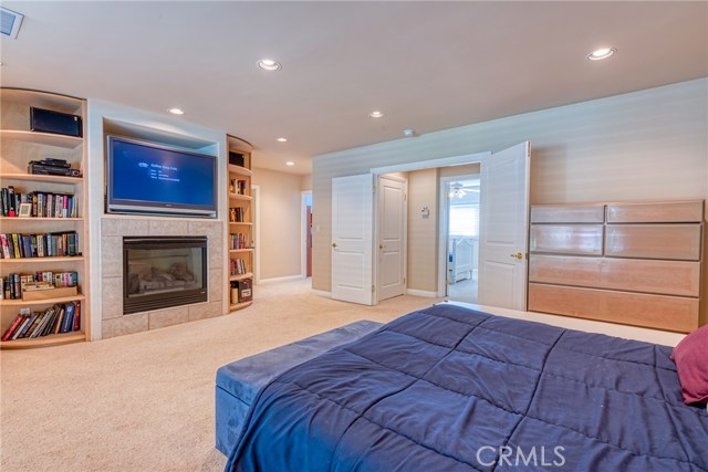 5 Bed Home for Sale in Encino, California