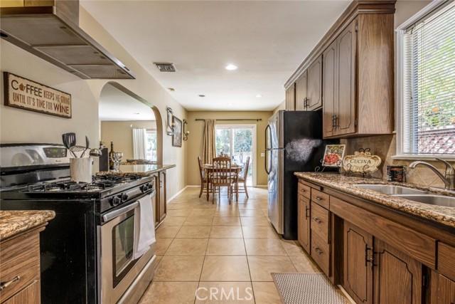 2 Bed Home for Sale in Lake Balboa, California
