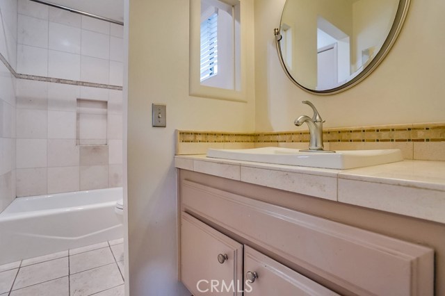 511 Meyer Lane, Redondo Beach, California 90278, 2 Bedrooms Bedrooms, ,1 BathroomBathrooms,Residential,Sold,Meyer,SR19152938