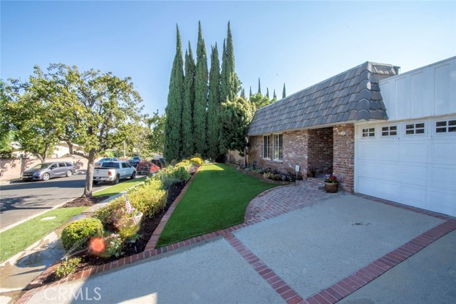 4 Bed Home for Sale in Granada Hills, California