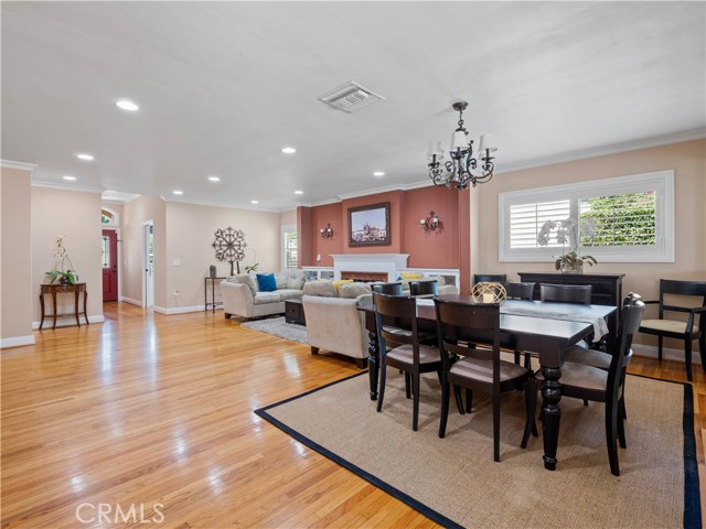 4 Bed Home for Sale in Sherman Oaks, California