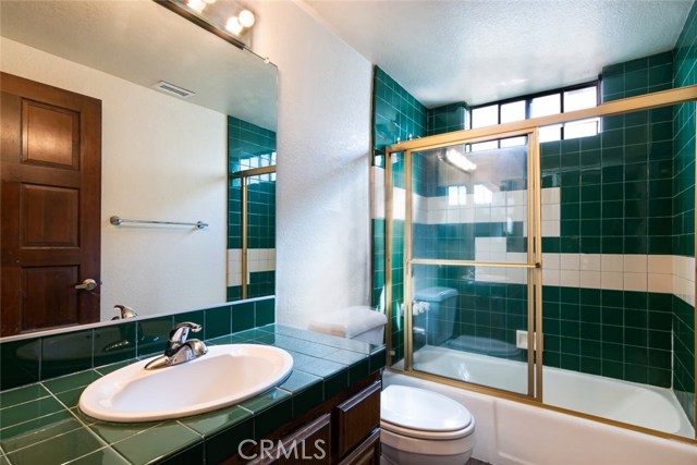 2110 Vanderbilt Lane, Redondo Beach, California 90278, 2 Bedrooms Bedrooms, ,2 BathroomsBathrooms,Residential,Sold,Vanderbilt,SR20203263