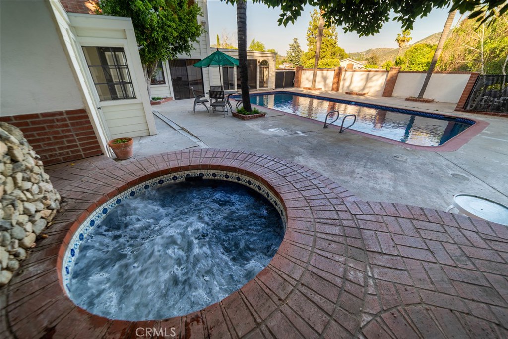 Photo for 1479 BELLEAU Road, Glendale, CA 91206 - Listing #SR-19152606 1479 BELLEAU Road, Glendale, CA 91206