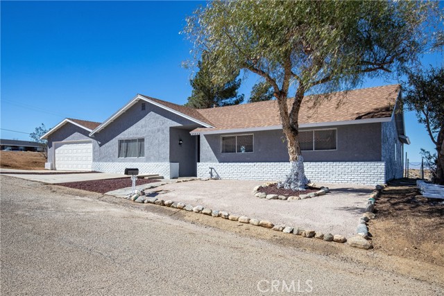Detail Gallery Image 1 of 1 For 35433 Alida Ln, Palmdale,  CA 93552 - 3 Beds | 2 Baths