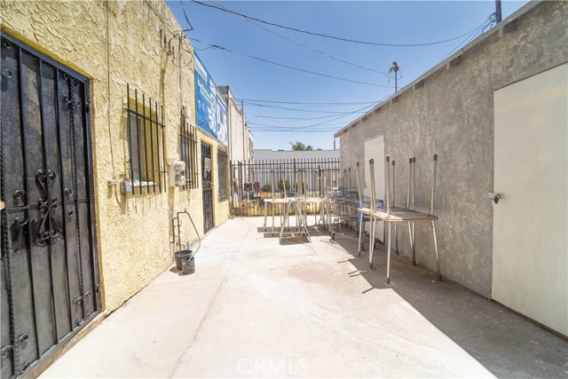 Tweedy, 90280, ,For Sale,Tweedy,SR20152434