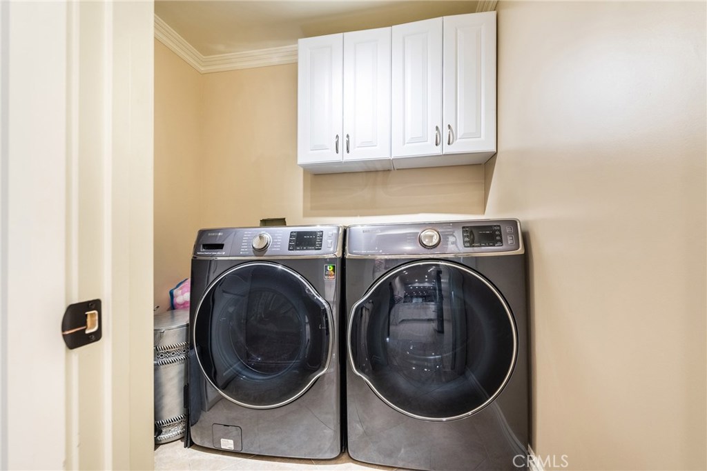 Photo for 1020 DAVIS Avenue, 105, Glendale, CA 91201 - Listing #SR-19270214 1020 DAVIS Avenue, 105, Glendale, CA 91201