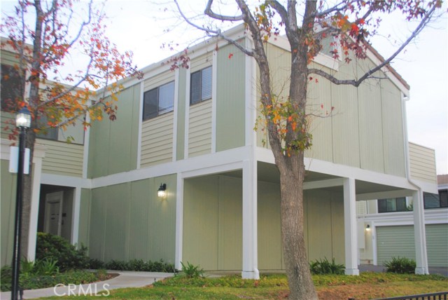 2 Bed Home for Sale in Canyon Country, California