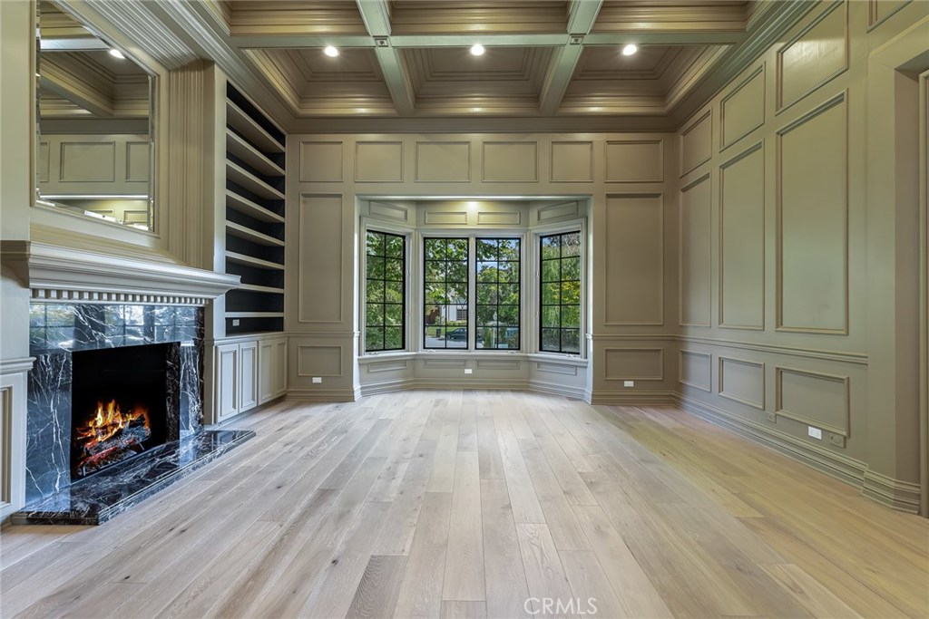 Photo for 20637 KINGSBORO Way, Woodland Hills, CA 91364 - Listing #SR-19233515 20637 KINGSBORO Way, Woodland Hills, CA 91364