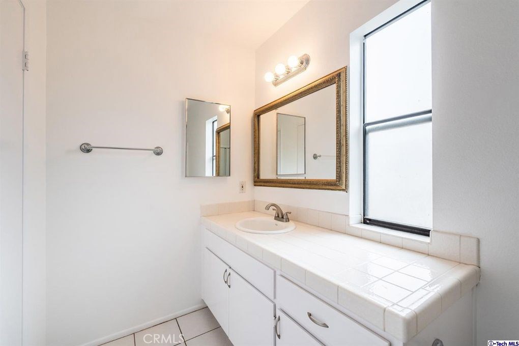 Photo for 419 PIONEER Drive, 2, Glendale, CA 91203 - Listing #SR-19248488 419 PIONEER Drive, 2, Glendale, CA 91203