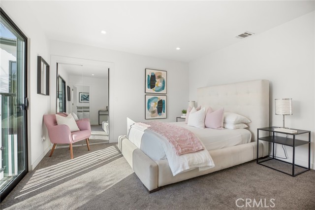 4 Bed Home for Sale in Hollywood Hills, California