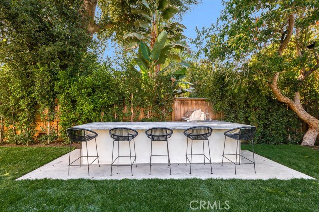 5 Bed Home for Sale in Encino, California
