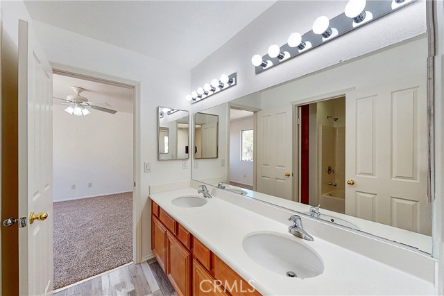 5 Bed Home for Sale in Castaic, California