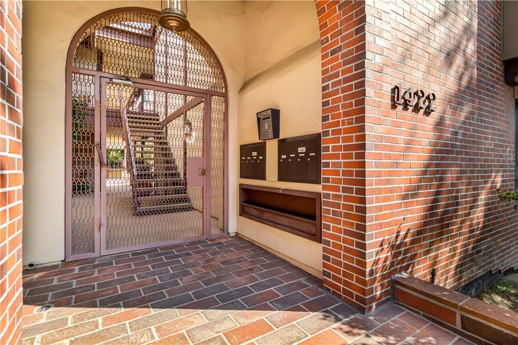 Photo for 1422 N CENTRAL Avenue, 8, Glendale, CA 91202 - Listing #SR-19243085 1422 N CENTRAL Avenue, 8, Glendale, CA 91202
