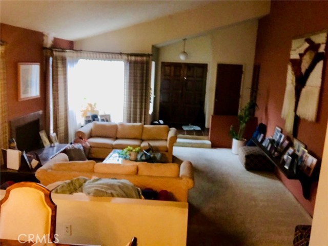 1148 Poinsettia Avenue, Manhattan Beach, California 90266, 3 Bedrooms Bedrooms, ,3 BathroomsBathrooms,Residential,Sold,Poinsettia,SR19011625