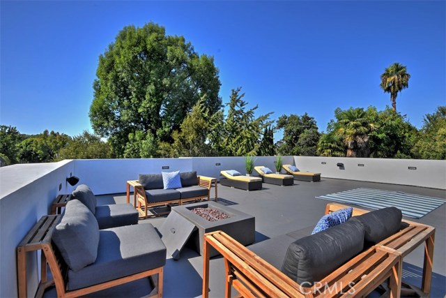 5 Bed Home for Sale in Sherman Oaks, California