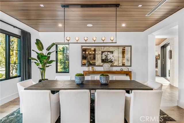 5 Bed Home for Sale in Encino, California