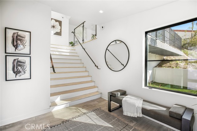 4 Bed Home for Sale in Hollywood Hills, California