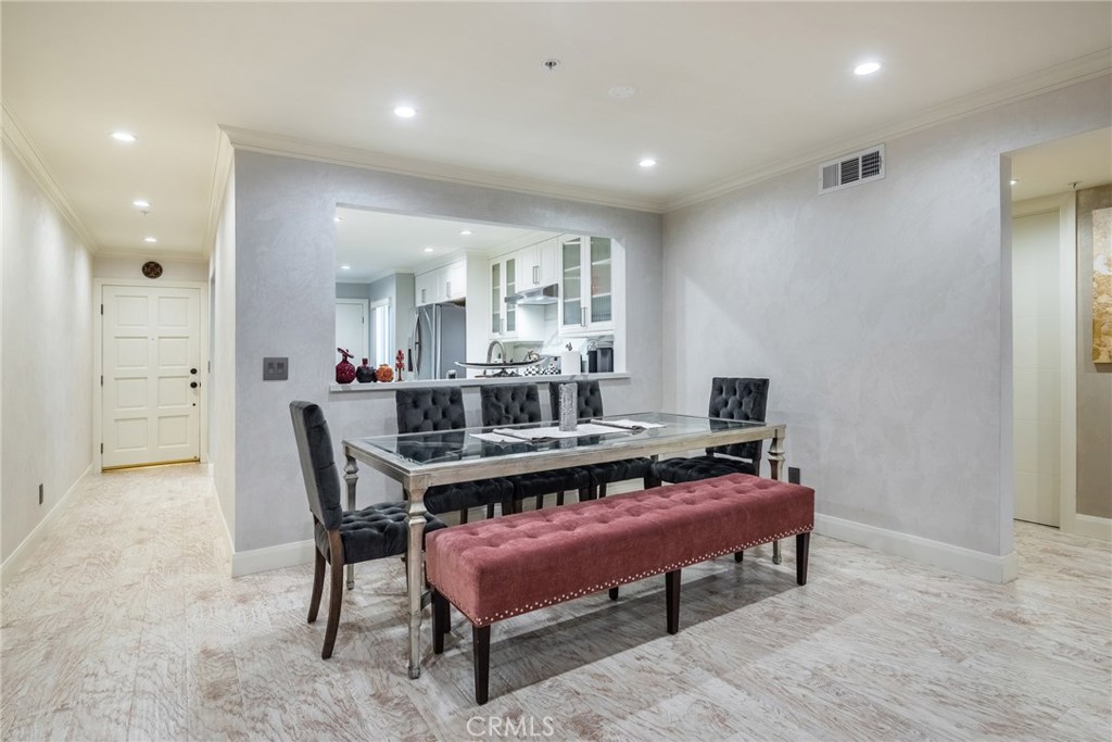 Photo for 1020 DAVIS Avenue, 105, Glendale, CA 91201 - Listing #SR-19270214 1020 DAVIS Avenue, 105, Glendale, CA 91201