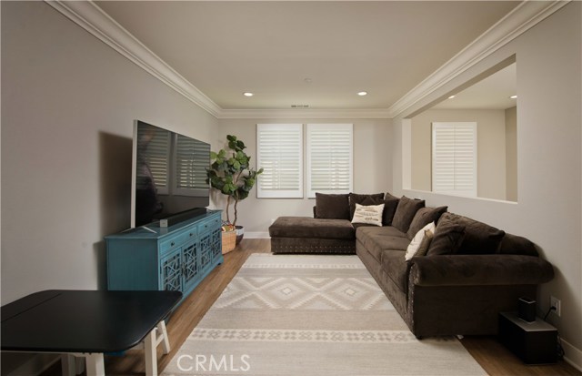 5 Bed Home for Sale in Saugus, California