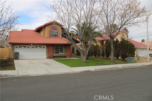 4 Bed Home for Sale in Palmdale, California