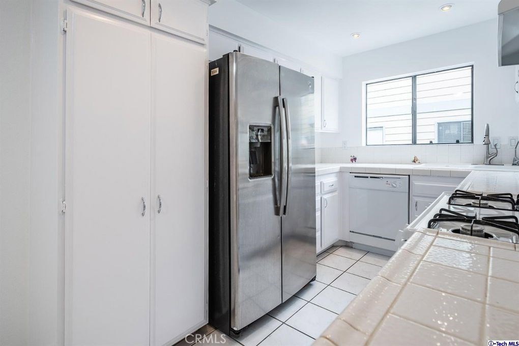 Photo for 419 PIONEER Drive, 2, Glendale, CA 91203 - Listing #SR-19248488 419 PIONEER Drive, 2, Glendale, CA 91203