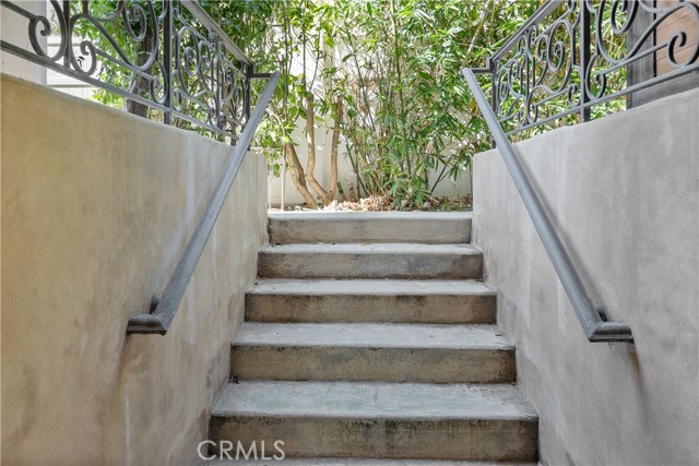 817 Garnet Street, Redondo Beach, California 90277, 3 Bedrooms Bedrooms, ,3 BathroomsBathrooms,Residential,Sold,Garnet,SR20234733