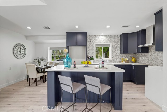 3 Bed Home for Sale in Lake Balboa, California