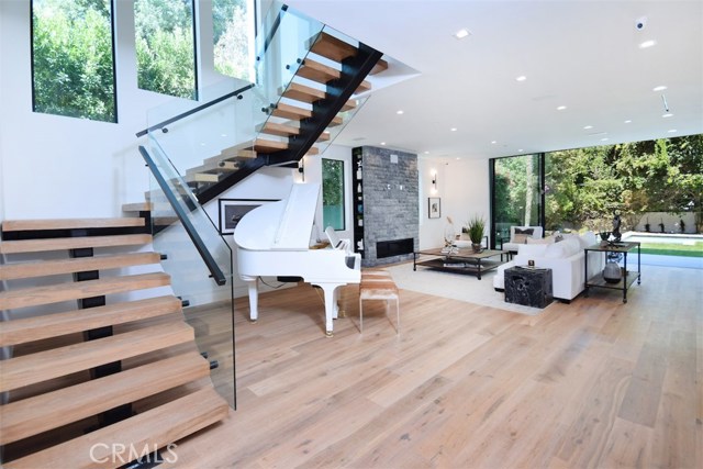 5 Bed Home for Sale in Sherman Oaks, California