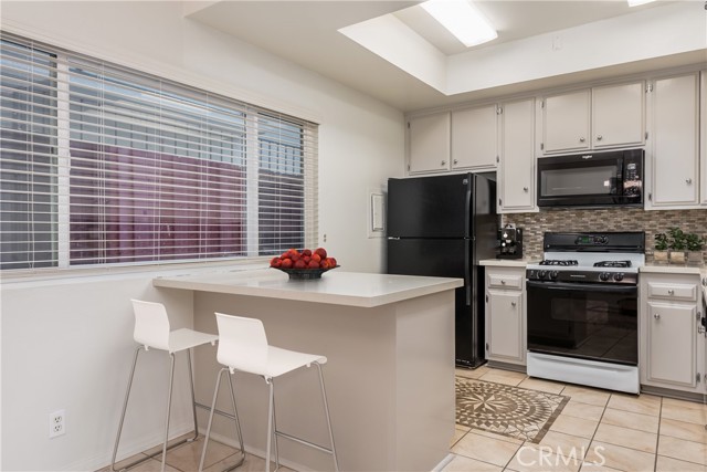2 Bed Home for Sale in Encino, California
