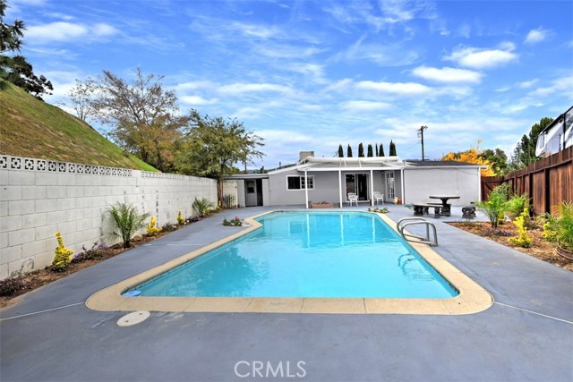 3 Bed Home for Sale in Granada Hills, California