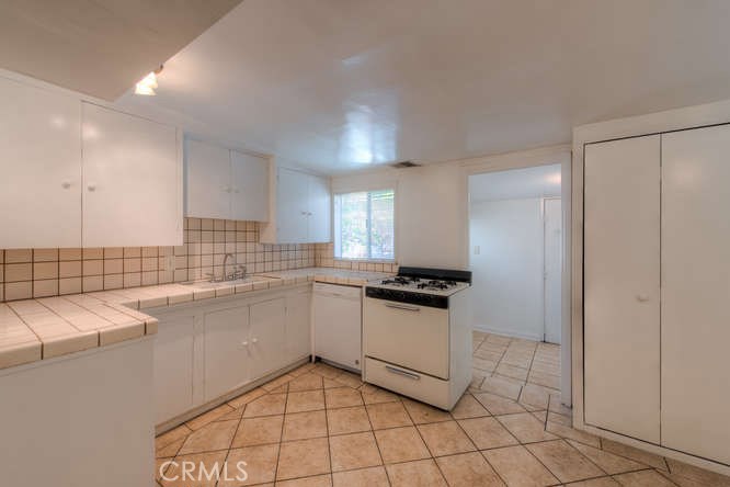 Photo for 4712 Pennsylvania Avenue, La Crescenta, CA 91214 - Listing #SR-19161702 4712 Pennsylvania Avenue, La Crescenta, CA 91214