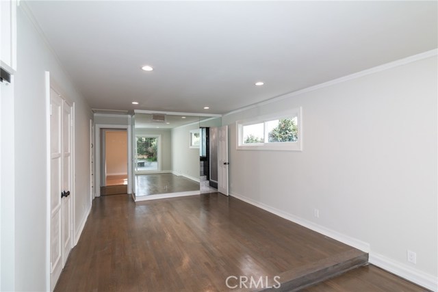 4 Bed Home for Sale in Van Nuys, California
