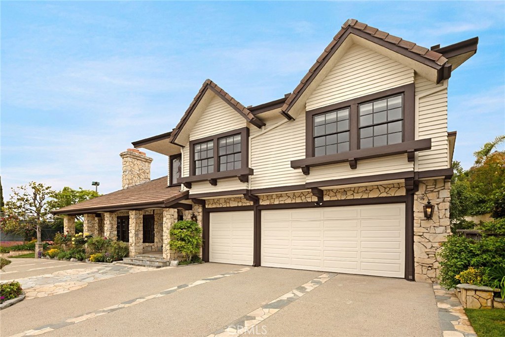 Photo for 6023 WOODLAND VIEW Drive, Woodland Hills, CA 91367 - Listing #SR-19096847 6023 WOODLAND VIEW Drive, Woodland Hills, CA 91367