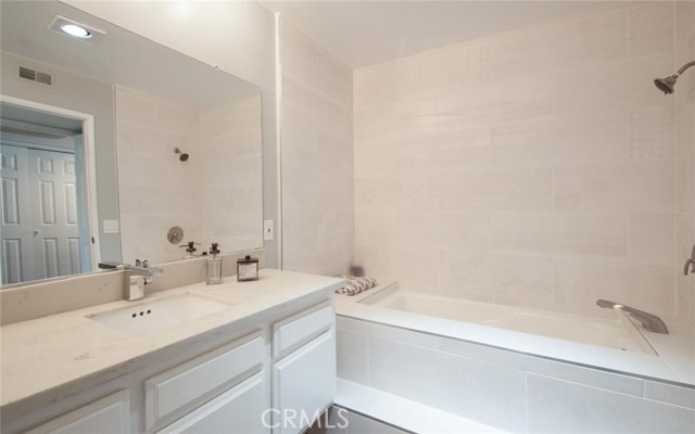 2 Bed Home for Sale in Encino, California