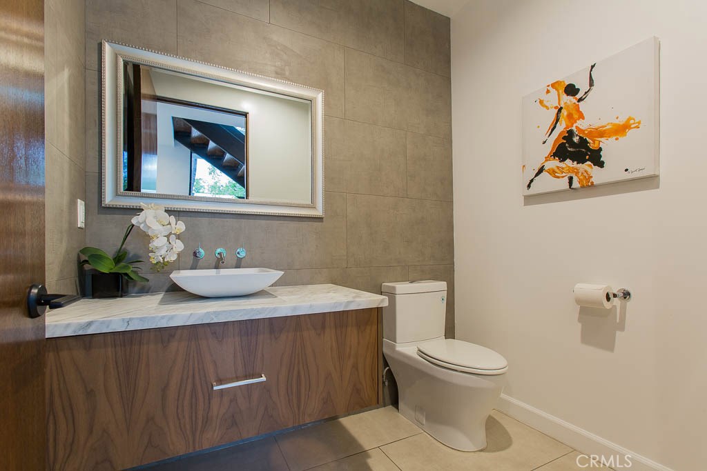 Photo for 23315 CALVERT Street, Woodland Hills, CA 91367 - Listing #SR-19072953 23315 CALVERT Street, Woodland Hills, CA 91367