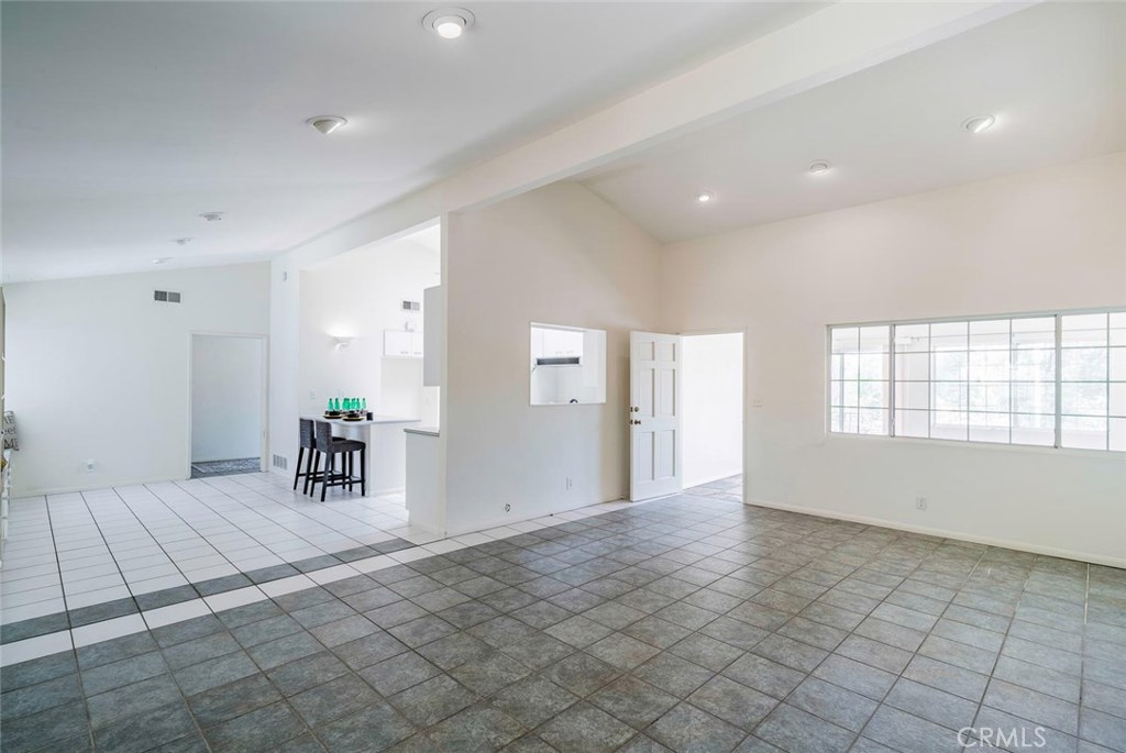 Photo for 5545 Ostin Avenue, Woodland Hills, CA 91367 - Listing #SR-19232071 5545 Ostin Avenue, Woodland Hills, CA 91367