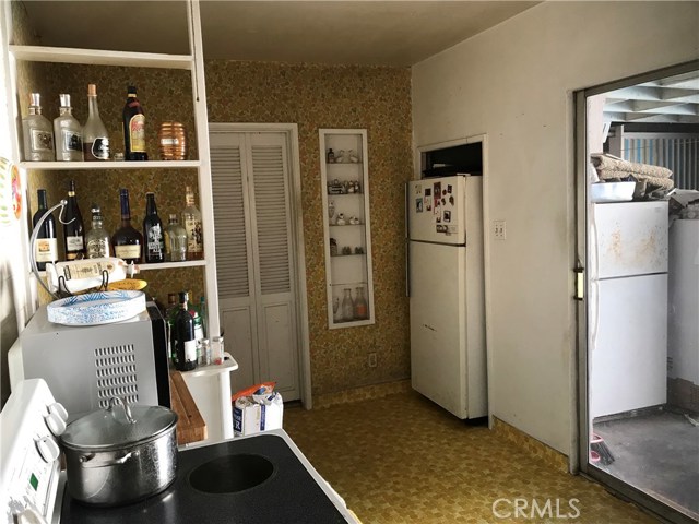 410 Maria Avenue, Redondo Beach, California 90277, 2 Bedrooms Bedrooms, ,1 BathroomBathrooms,Residential,Sold,Maria,SR19153739