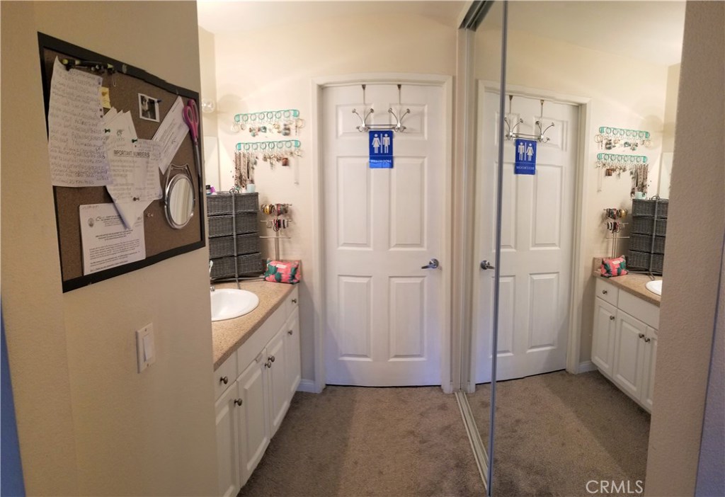 Photo for 21500 BURBANK Boulevard, 305, Woodland Hills, CA 91367 - Listing #SR-19282412 21500 BURBANK Boulevard, 305, Woodland Hills, CA 91367
