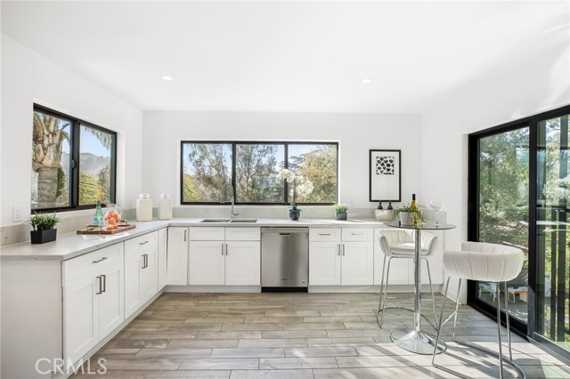 4 Bed Home for Sale in Hollywood Hills, California