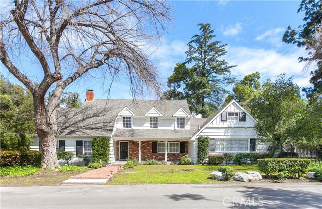 Photo of 19939 Wells Drive, Woodland Hills, CA 91364