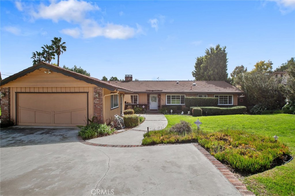 Photo of 862 CAMINO DOS RIOS, Thousand Oaks, CA 91360