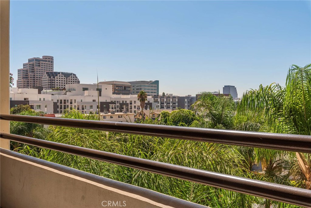 Photo for 343 PIONEER Drive, 601, Glendale, CA 91203 - Listing #SR-19211378 343 PIONEER Drive, 601, Glendale, CA 91203