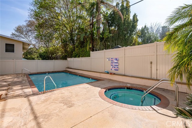 2 Bed Home for Sale in Sherman Oaks, California