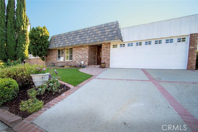 4 Bed Home for Sale in Granada Hills, California